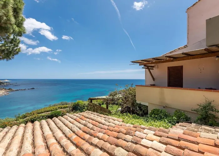 Accu Is Prezzus C Fronte Mare Apartamento Villasimius