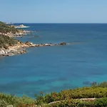 Accu Is Prezzus C Fronte Mare * 빌라시미우스