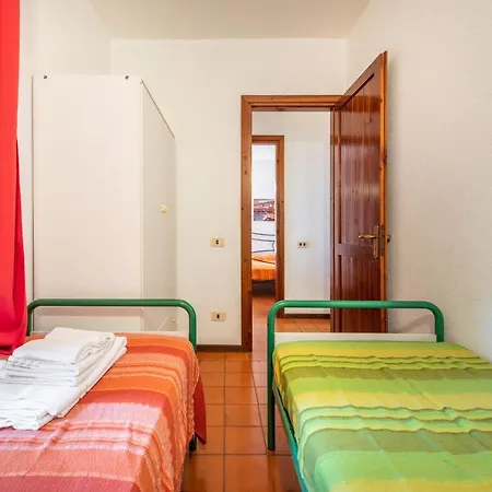 Accu Is Prezzus C Fronte Mare Apartment