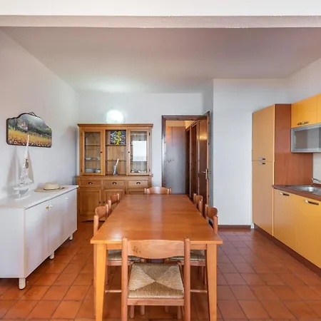 Lägenhet Accu Is Prezzus C Fronte Mare *