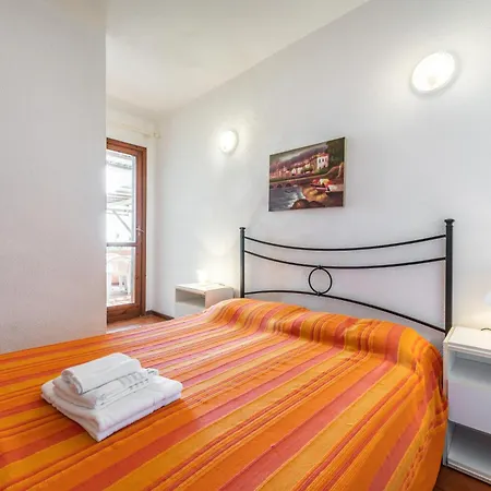 Appartamento Accu Is Prezzus C Fronte Mare