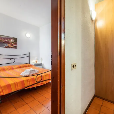 Apartment Accu Is Prezzus C Fronte Mare