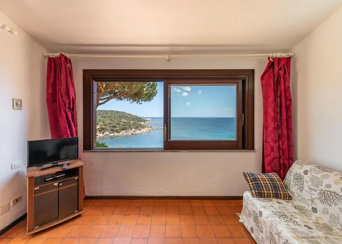 Accu Is Prezzus C Fronte Mare