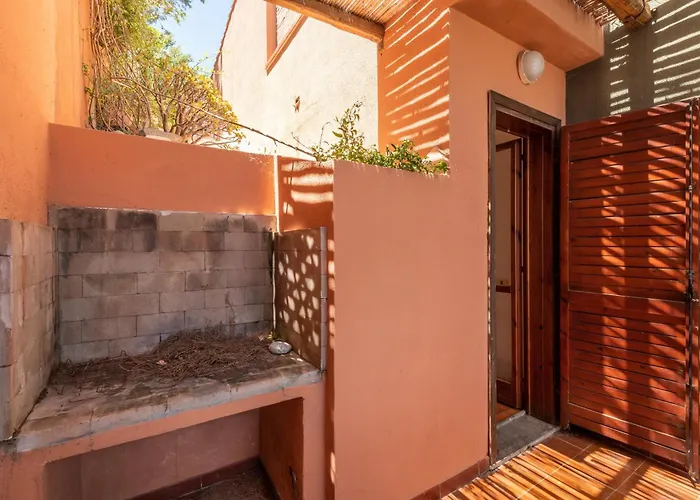 Accu Is Prezzus C Fronte Mare Villasimius