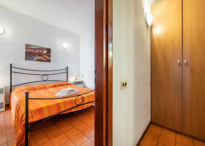 Appartamento Accu Is Prezzus C Fronte Mare